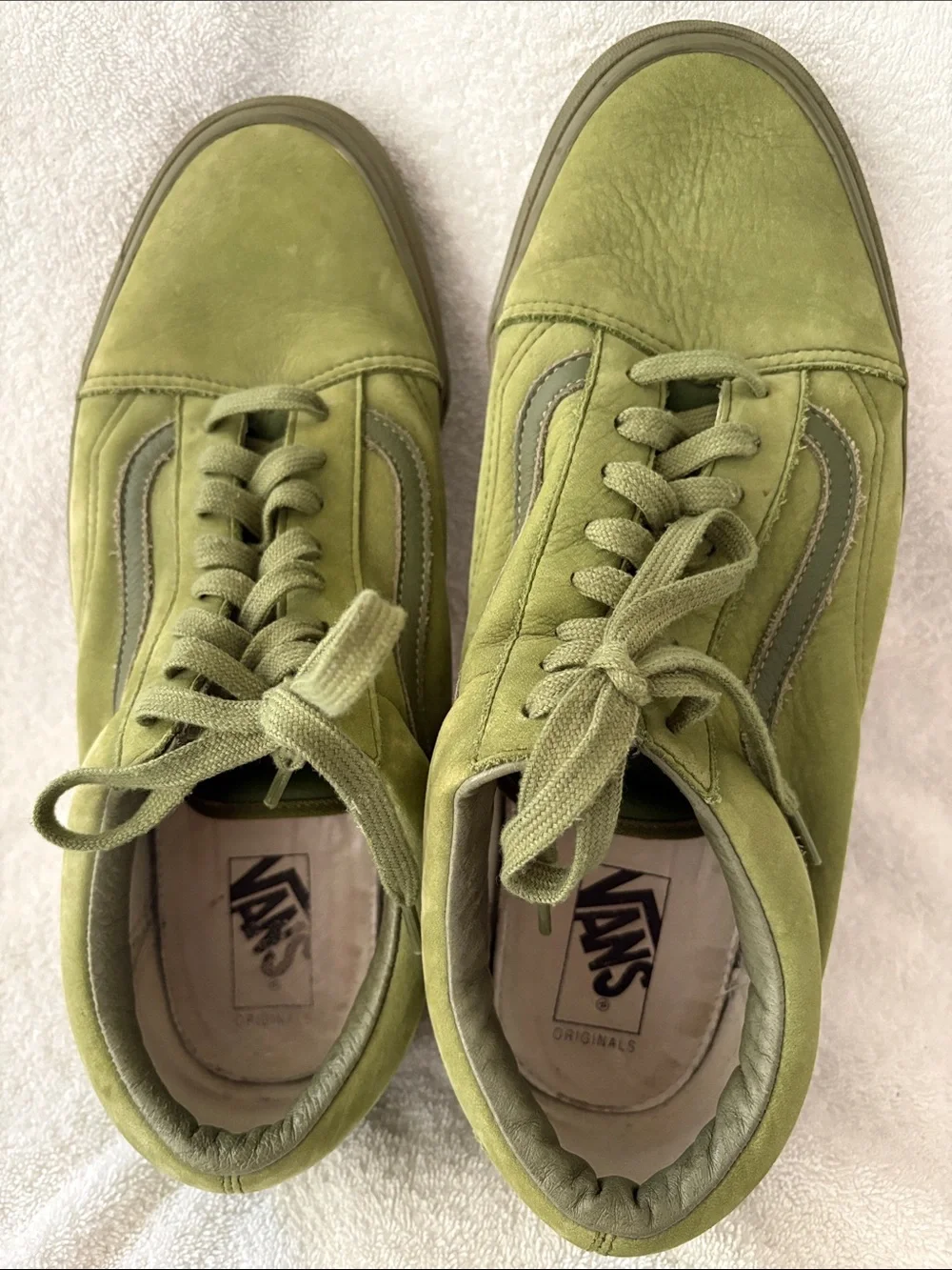 Vans Old Skool Sneakers in Olive Green - Picture 2 of 4